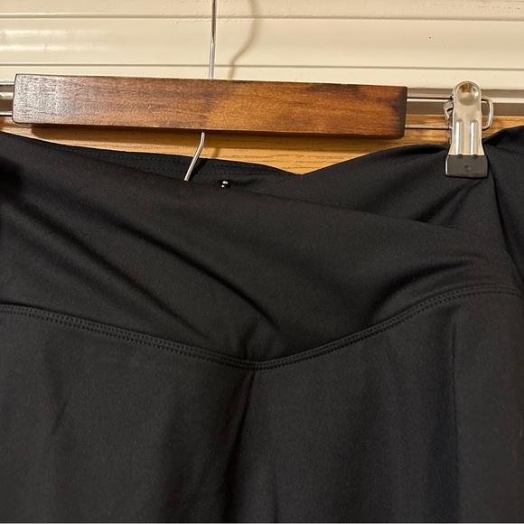 Halara Athleisure skirt - Picture 2 of 8